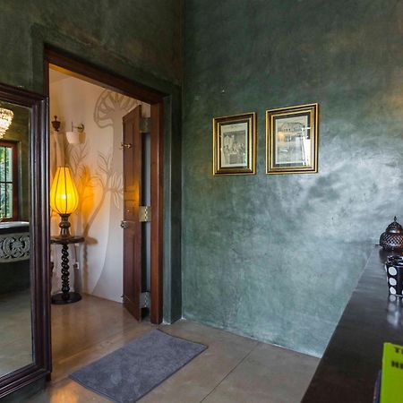 The Hermitage By Edwards Collection Haragama Bilik gambar